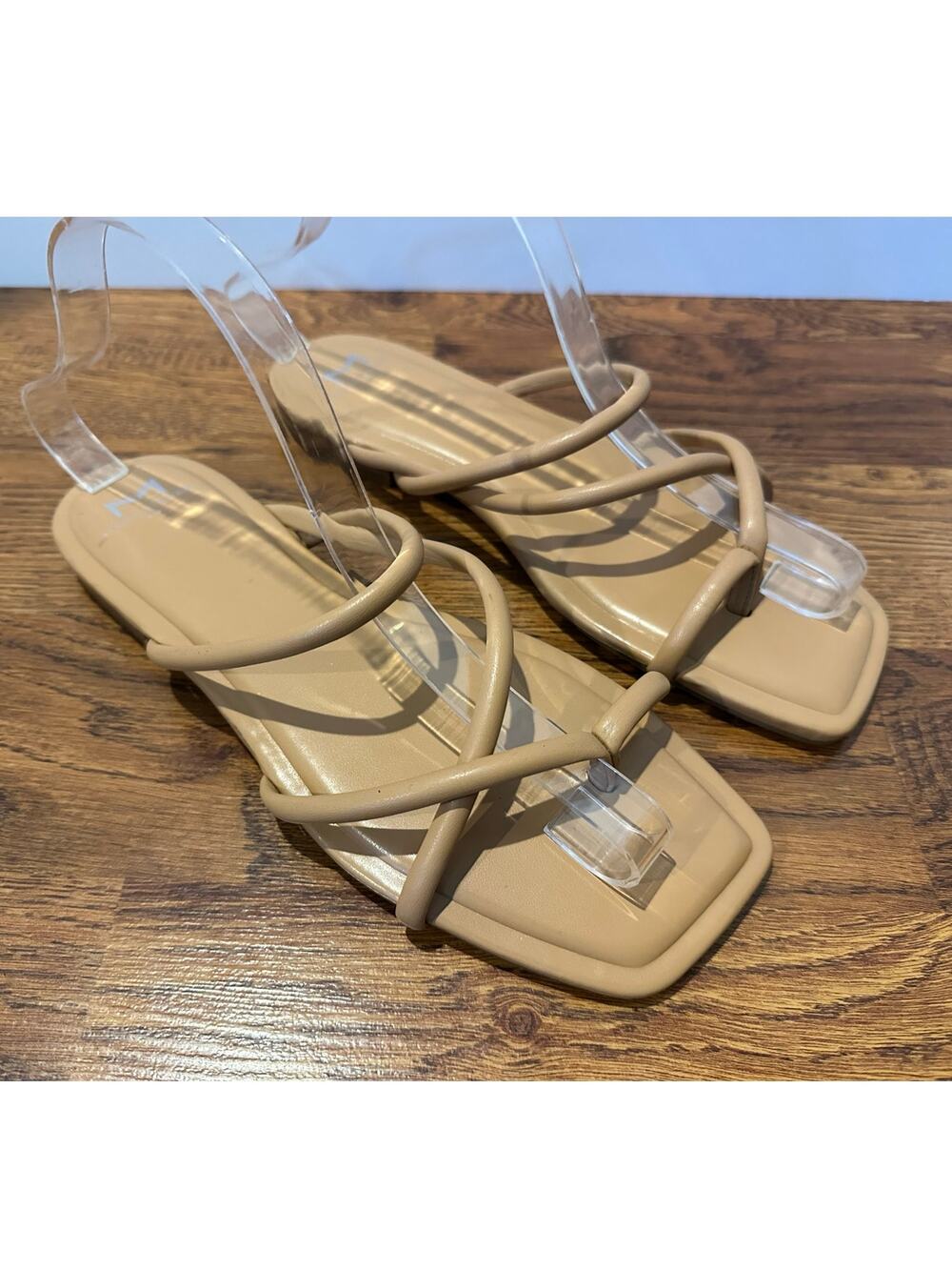 Marc Fisher Fiada 2 Strappy Sandals Women’s Size 9 Beige Minimalist Chic Capsule